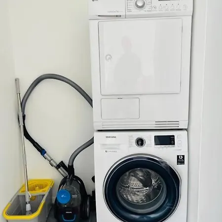 Apartament Large 1 Bedroom In Center With Terrace & Parking - 67b Luksemburg