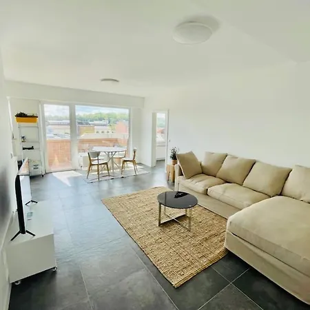 Large 1 Bedroom In Center With Terrace & Parking - 67b Apartament